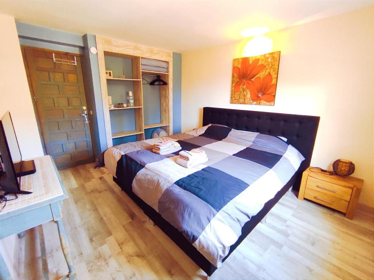 Casa Pura Vida Bed & Breakfast Relleu Екстериор снимка